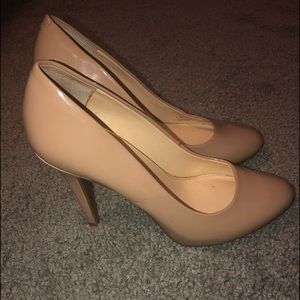 jessica simpson caprielle high heel
